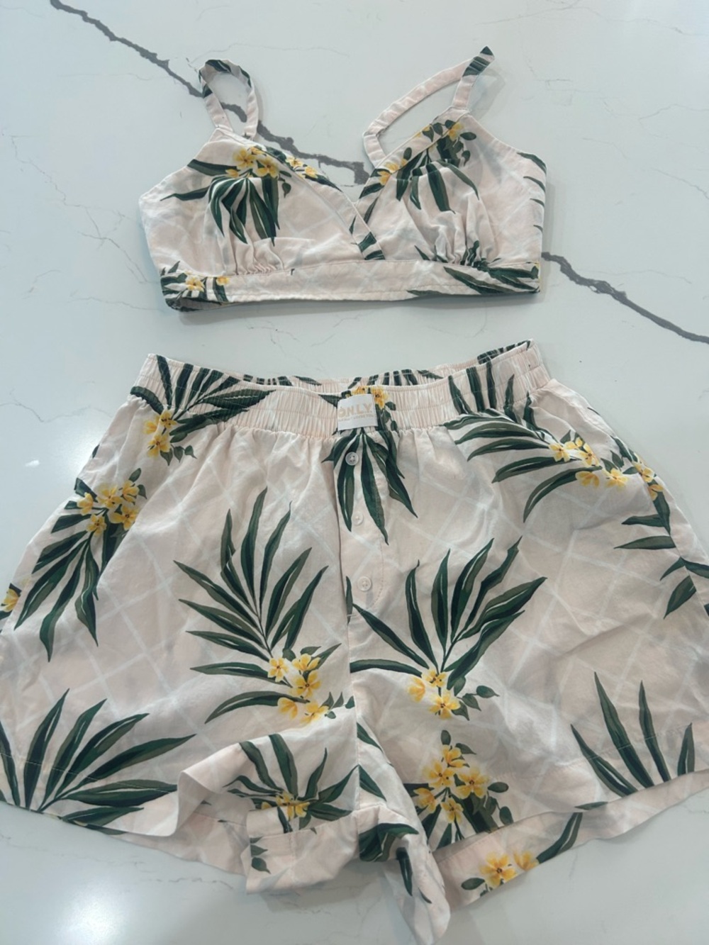 Only Floral Cotton Lounge  Set in White, Green & Yellow XS